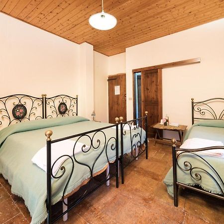 Agriturismo Girolomoni - Locanda Isola del Piano Dış mekan fotoğraf