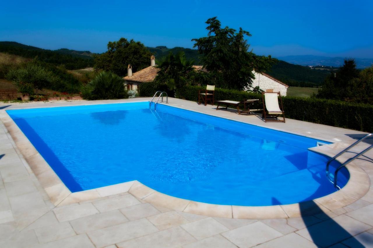 Agriturismo Girolomoni - Locanda Isola del Piano Dış mekan fotoğraf