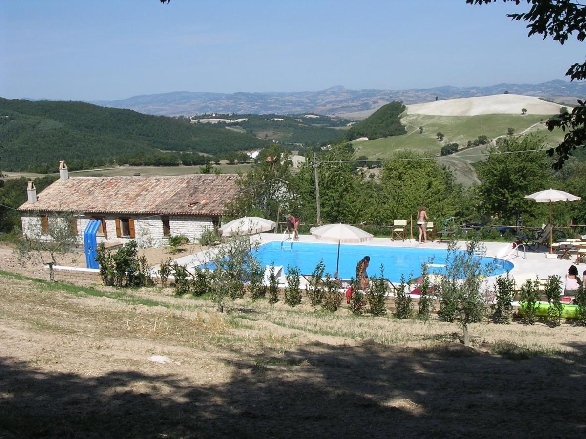 Agriturismo Girolomoni - Locanda Isola del Piano Dış mekan fotoğraf