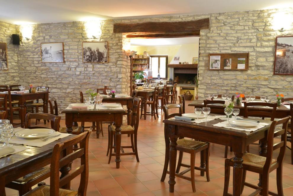 Agriturismo Girolomoni - Locanda Isola del Piano Dış mekan fotoğraf