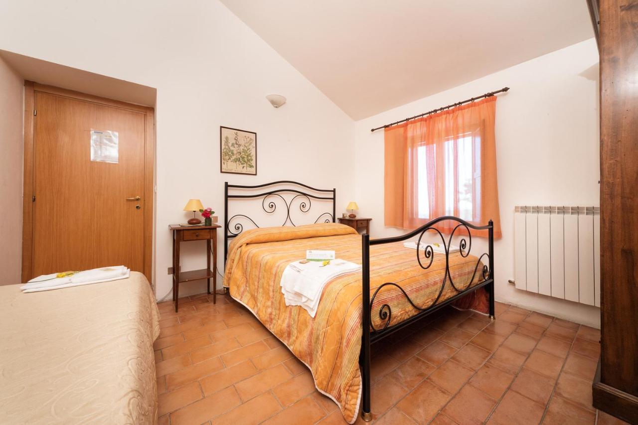 Agriturismo Girolomoni - Locanda Isola del Piano Dış mekan fotoğraf