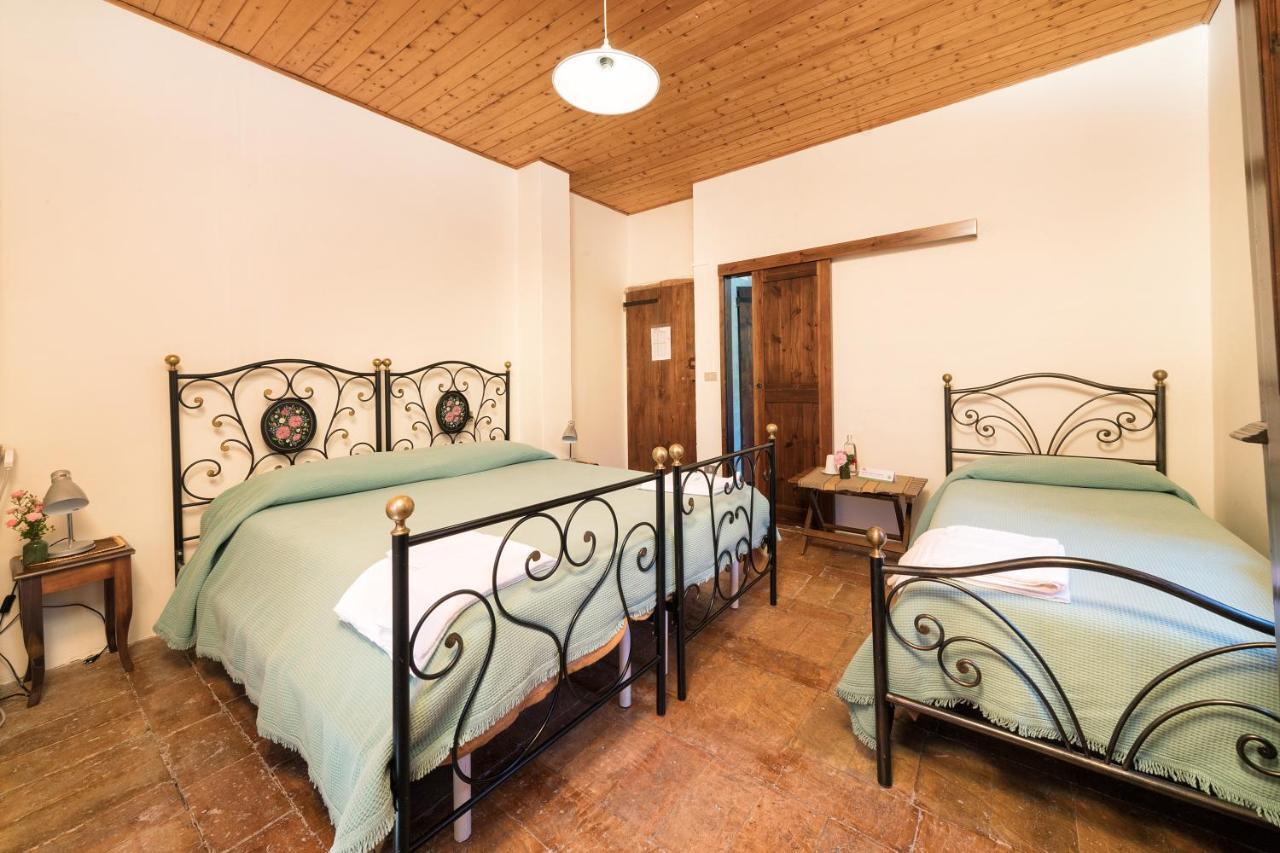 Agriturismo Girolomoni - Locanda Isola del Piano Dış mekan fotoğraf
